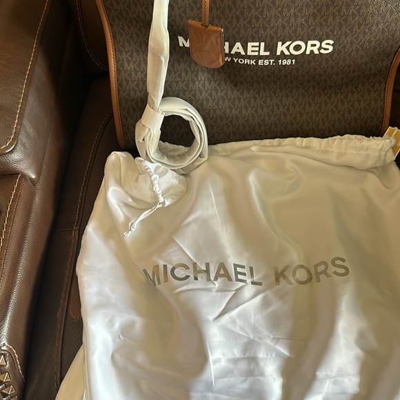 Michael Kors Tote - Picture 7 of 7